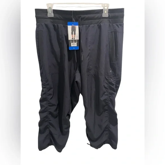 SPYDER WOMEN’s Active Capri Lightweight Pants Drawstring Pockets Size L Black - Picture 3 of 14